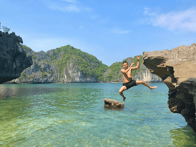 three-peaches-islet-in-lan-ha-bay-hidden-paradise-near-cat-ba.jpg