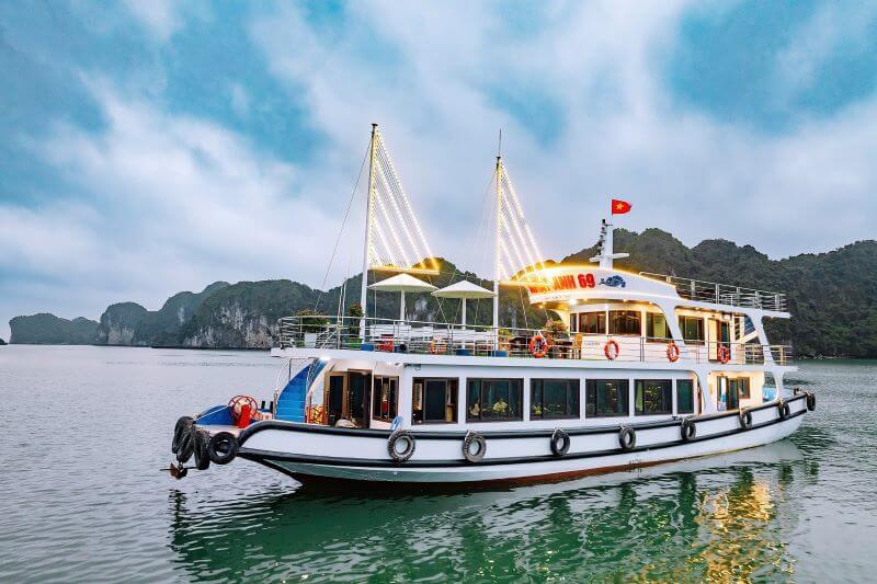 best-lan-ha-bay-cruises-from-luxury-to-budget-options.jpg