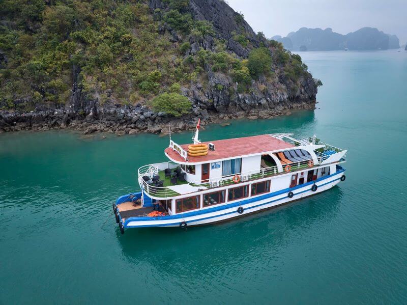best-lan-ha-bay-cruises-from-luxury-to-budget-options.jpg