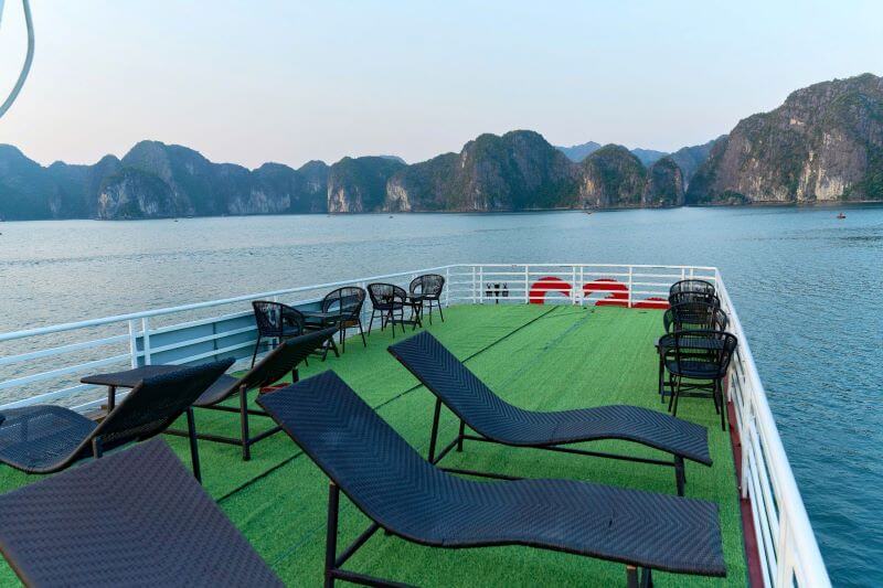 best-lan-ha-bay-cruises-from-luxury-to-budget-options.jpg