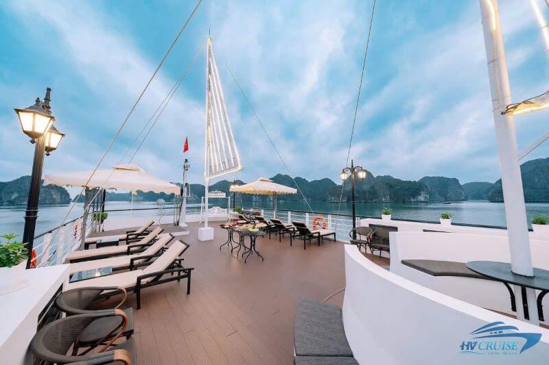 best-lan-ha-bay-cruises-from-luxury-to-budget-options.jpg