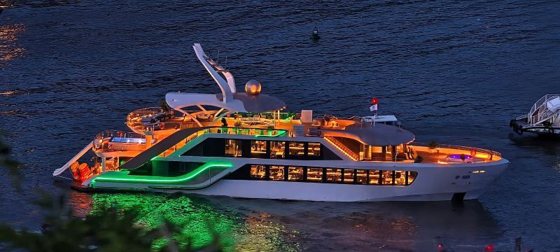 best-lan-ha-bay-cruises-from-luxury-to-budget-options.jpg