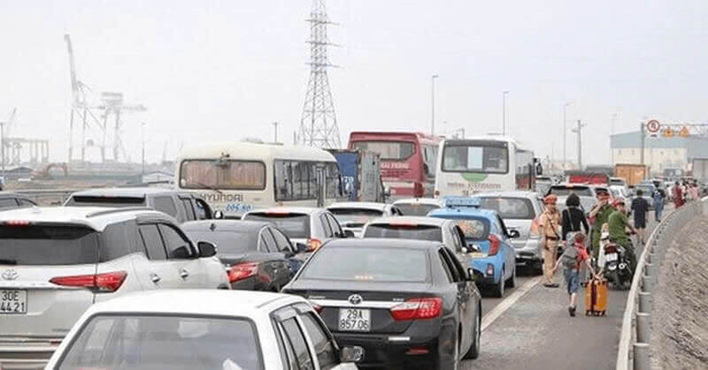 Dong Bai Ferry congresion 