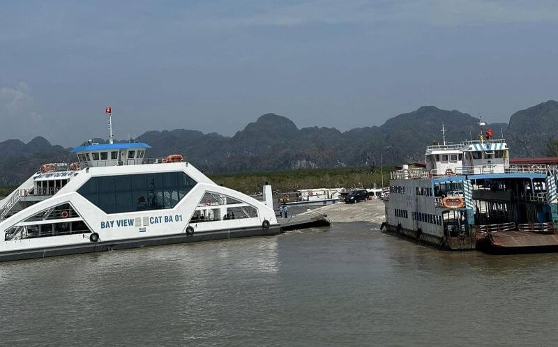 cat-ba-ferry.jpg