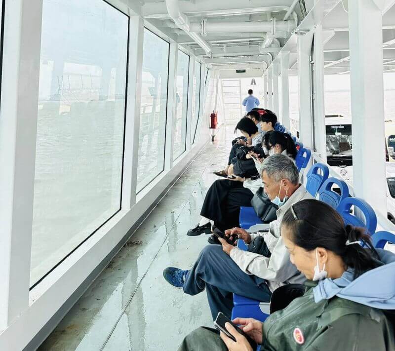 cat-ba-ferry.jpg