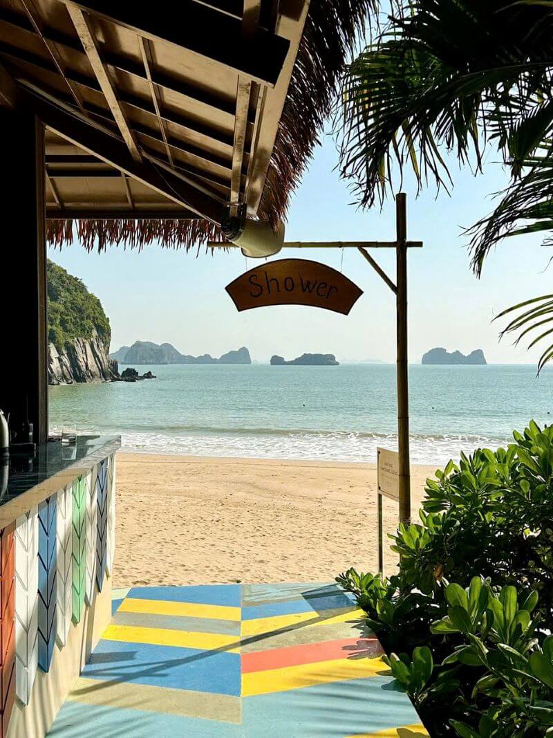 cat-co-1-beach-a-popular-cat-ba-spot-for-swimming-and-relaxing.jpg