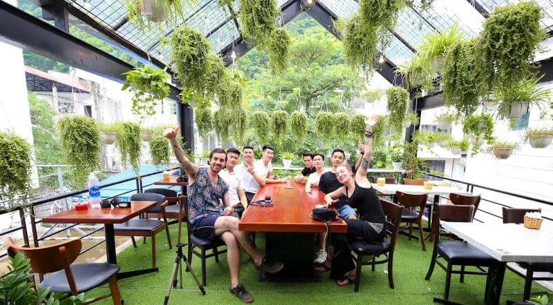 best-cafes-in-cat-ba-top-12-chill-spots-for-coffee-lovers.jpg