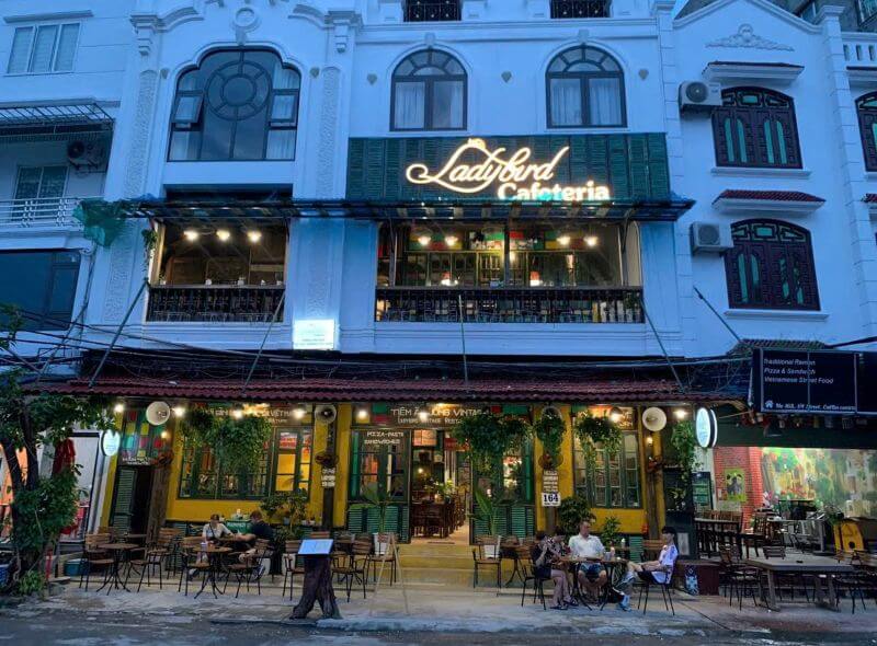 best-cafes-in-cat-ba-top-12-chill-spots-for-coffee-lovers.jpg