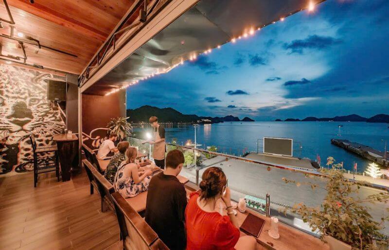 best-cafes-in-cat-ba-top-12-chill-spots-for-coffee-lovers.jpg