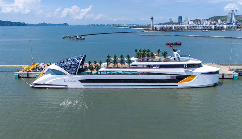 Dolphin Ha Long day cruise 