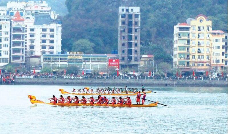 dragon-boat-racing-festival-in-cat-ba-island-spirit-of-the-sea.jpg