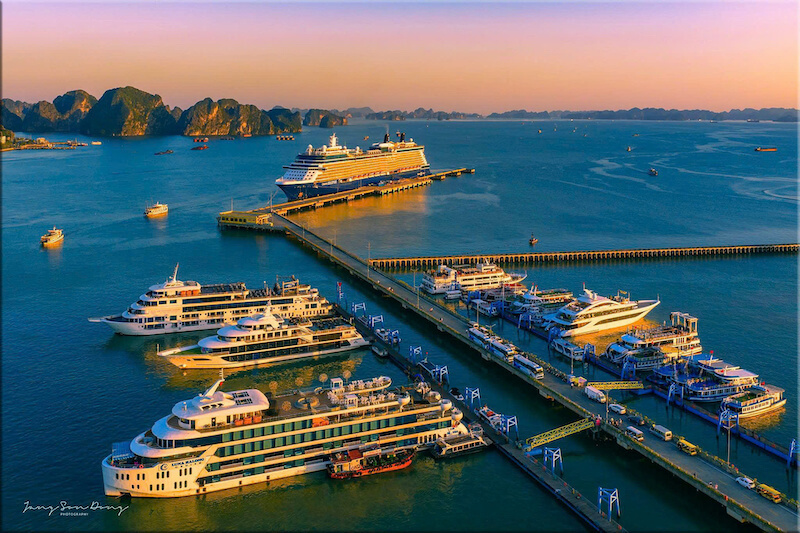 Ha Long International Habour