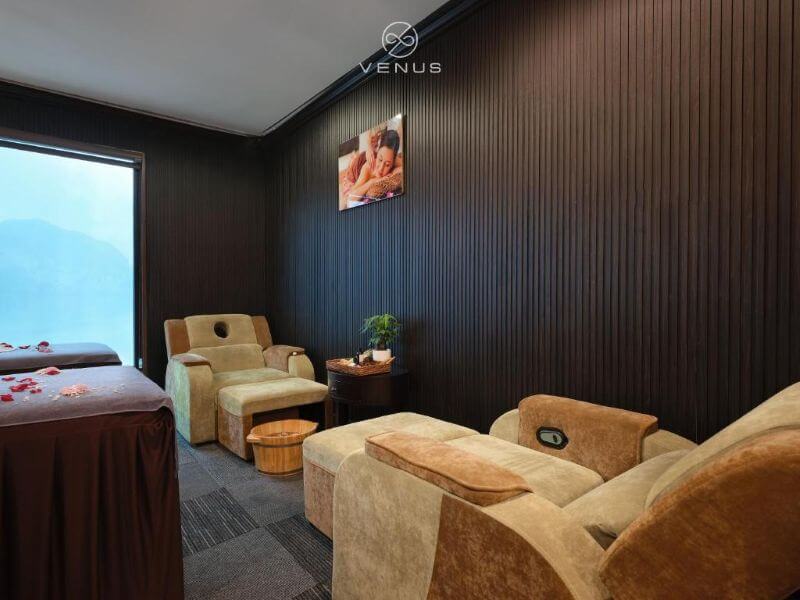 lan-ha-ha-long-overnight-cruise.jpg
