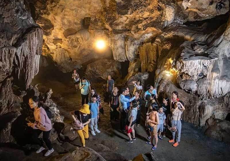 discover-hoa-cuong-cave-in-cat-ba-island-nature’s-secret-masterpiece.jpg