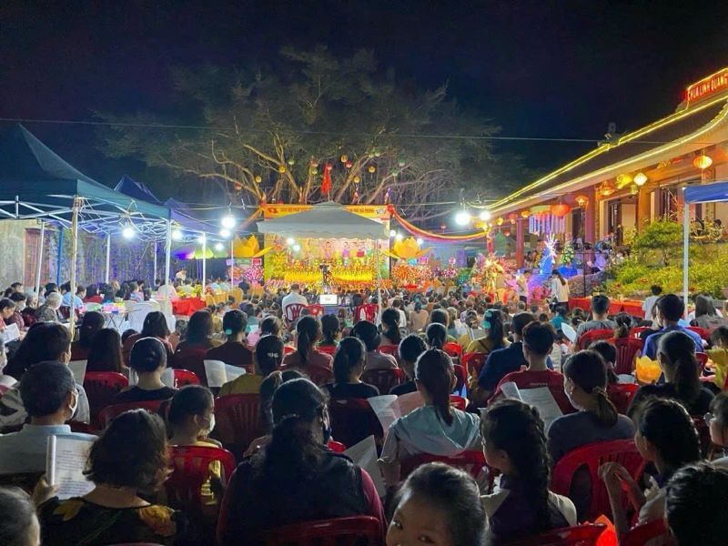 linh-quang-temple-the-oldest-spiritual-site-on-cat-ba-island.jpg