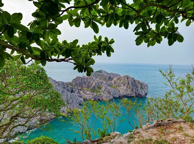 long-chau-island-the-hidden-dragon-eye-near-cat-ba.jpg