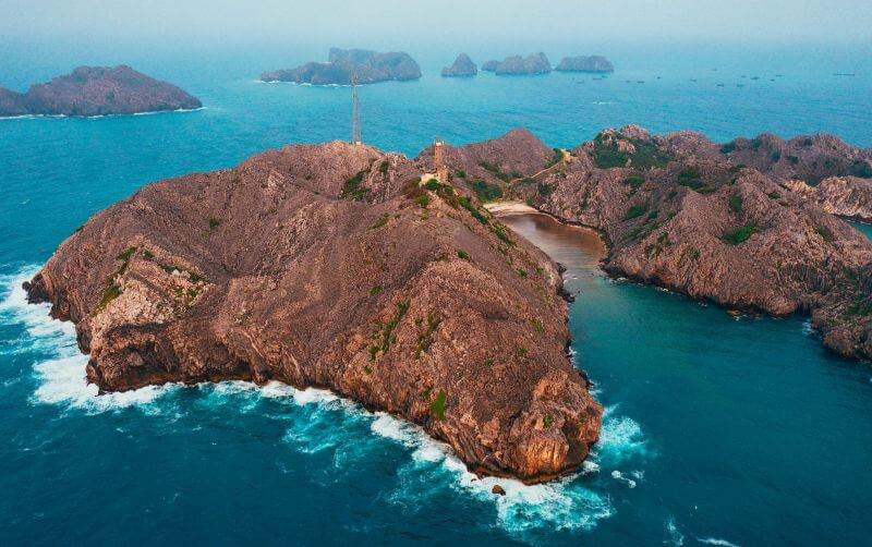 long-chau-island-the-hidden-dragon-eye-near-cat-ba.jpg