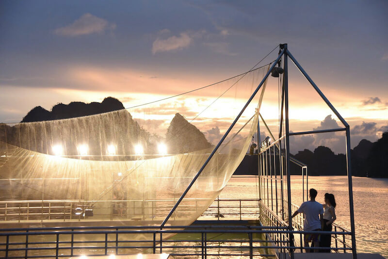 Sunset on Lan Ha bay