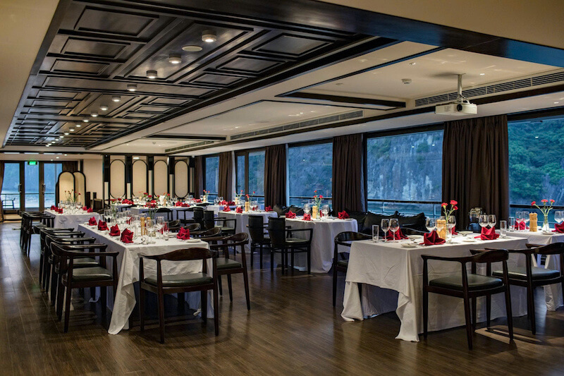Oasis Bay Party 5 star overnight cruise 5