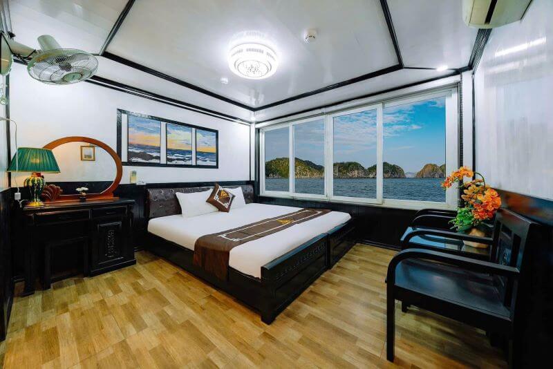 Room on boat 