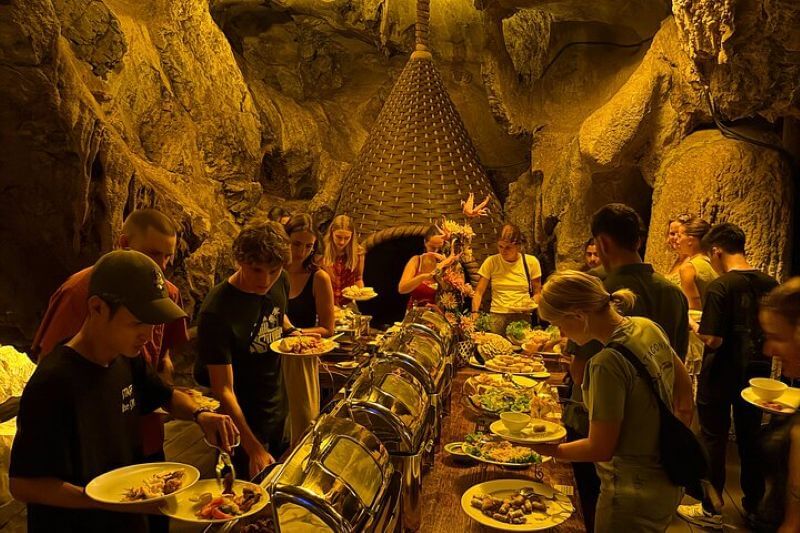 paradise-cave-cat-ba-a-unique-dining-and-travel-experience.jpg