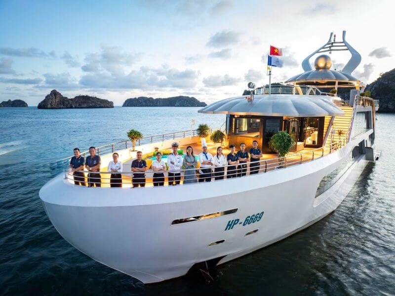 serenity-grandeur-6-star-cruise.jpg
