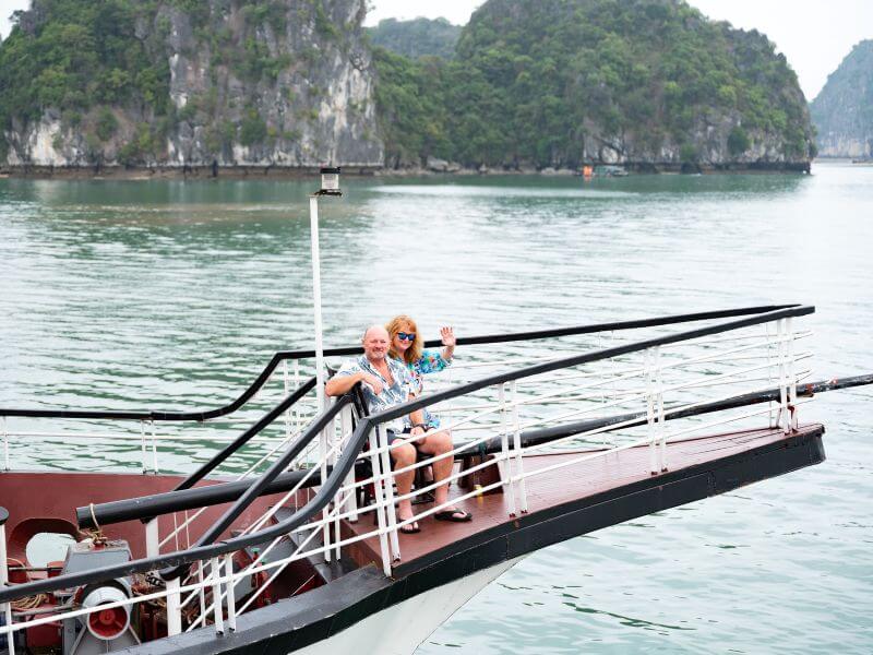 serenity-premium-cruise-4-stars-one-day-to-explore-lan-ha-bay.jpg
