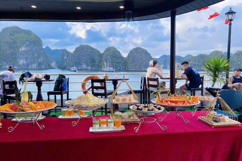 skyway-5-star-cruise-cat-ba-enjoy-a-luxurious-escape-on-the-bay.jpg