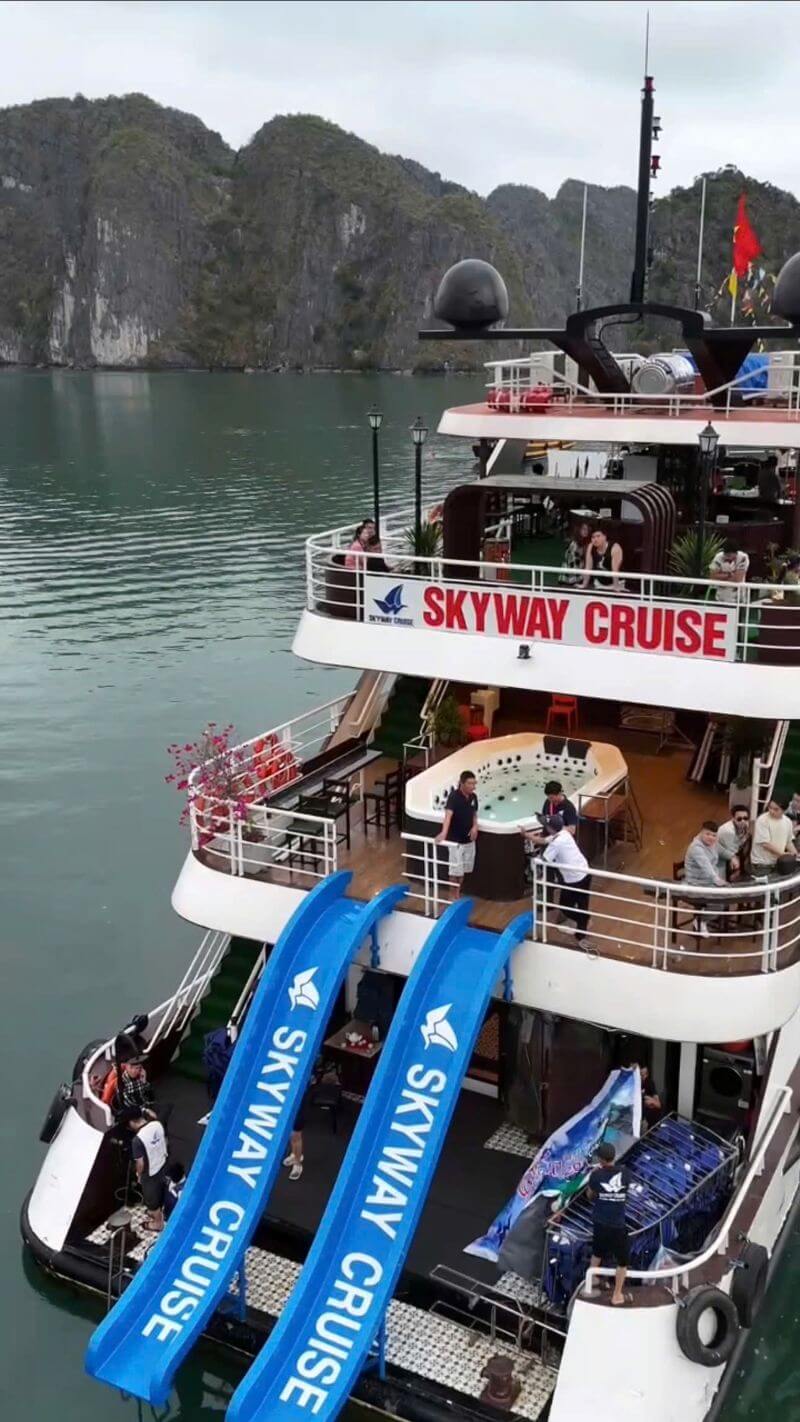 skyway-5-star-cruise-cat-ba-enjoy-a-luxurious-escape-on-the-bay.jpg