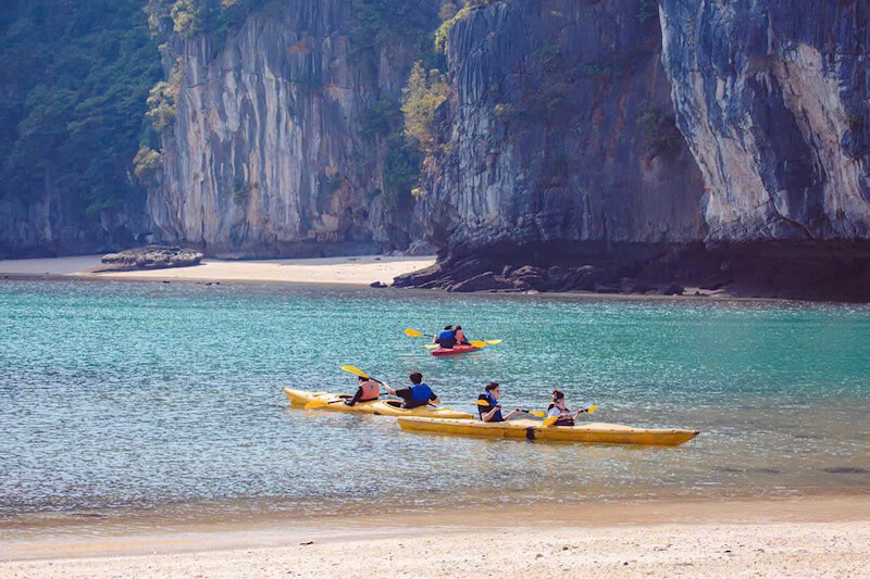 Kayaking on Ba Trai Dao Beach