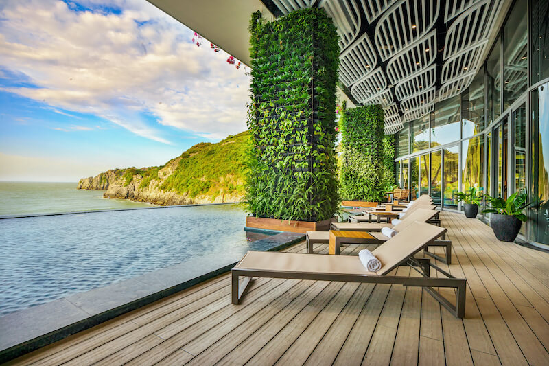 Top 7 Cat Ba Hotel with pool 4