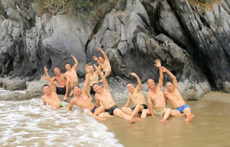 tung-thu-beach-in-cat-ba-a-hidden-gem-beyond-the-crowds.jpg