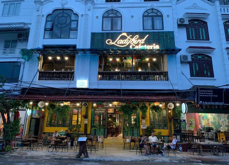 western-restaurants-in-cat-ba-7-must-try-spots.jpg