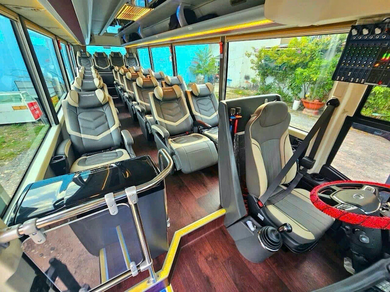 Ninh Binh - Cat Ba 18 seated bus