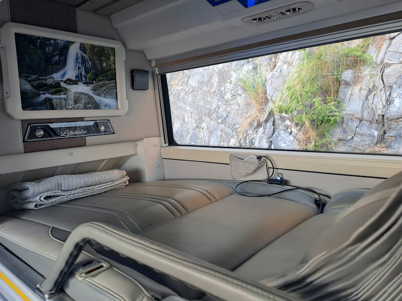 Sapa - Cat Ba direc sleeper bus 03