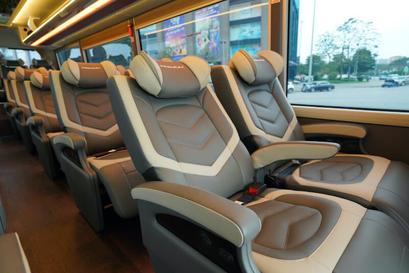 18 seat Limousine Hanoi - Cat Ba 02