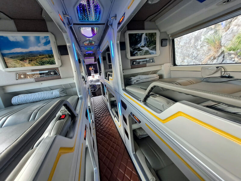 Sapa - Cat Ba direc sleeper bus 04