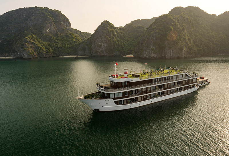 Lan Ha Bay - Ha Long Bay 5 star cruise