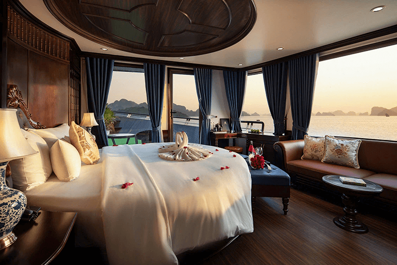 Private cabin on 5 star cruise 