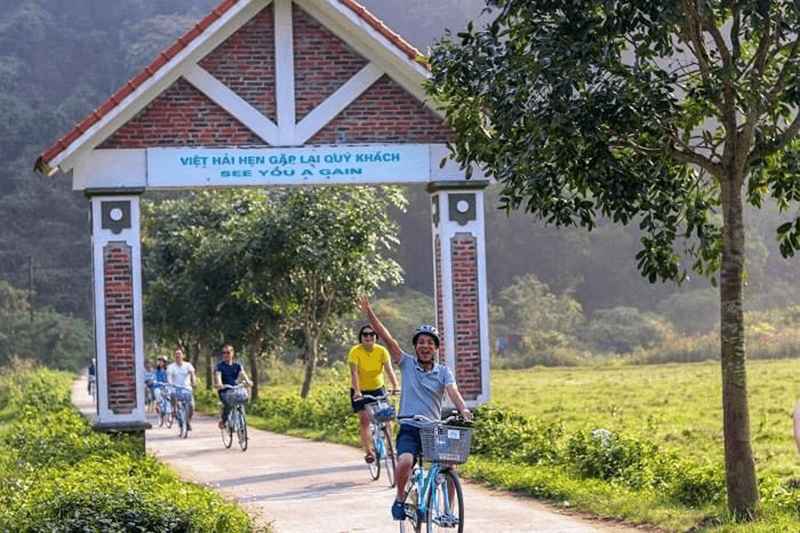 Cycle to Viet Hai