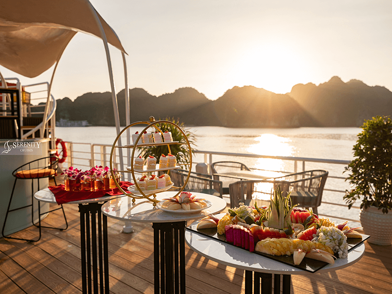 Sunset party on Lan Ha Bay